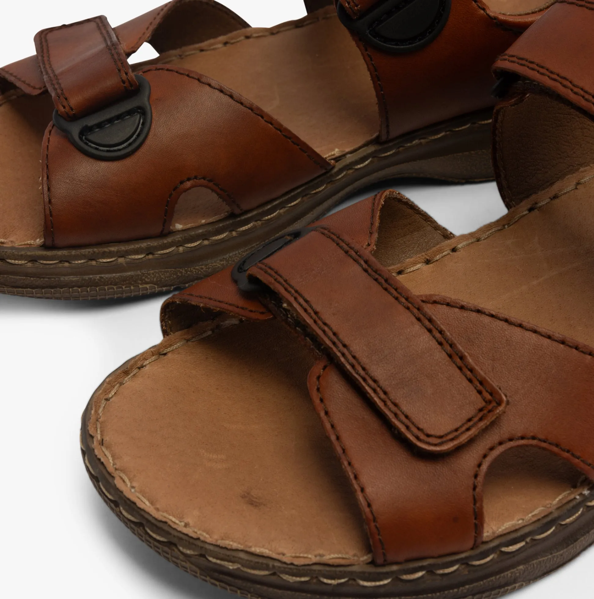 21461-24 Mens Sandals Brown