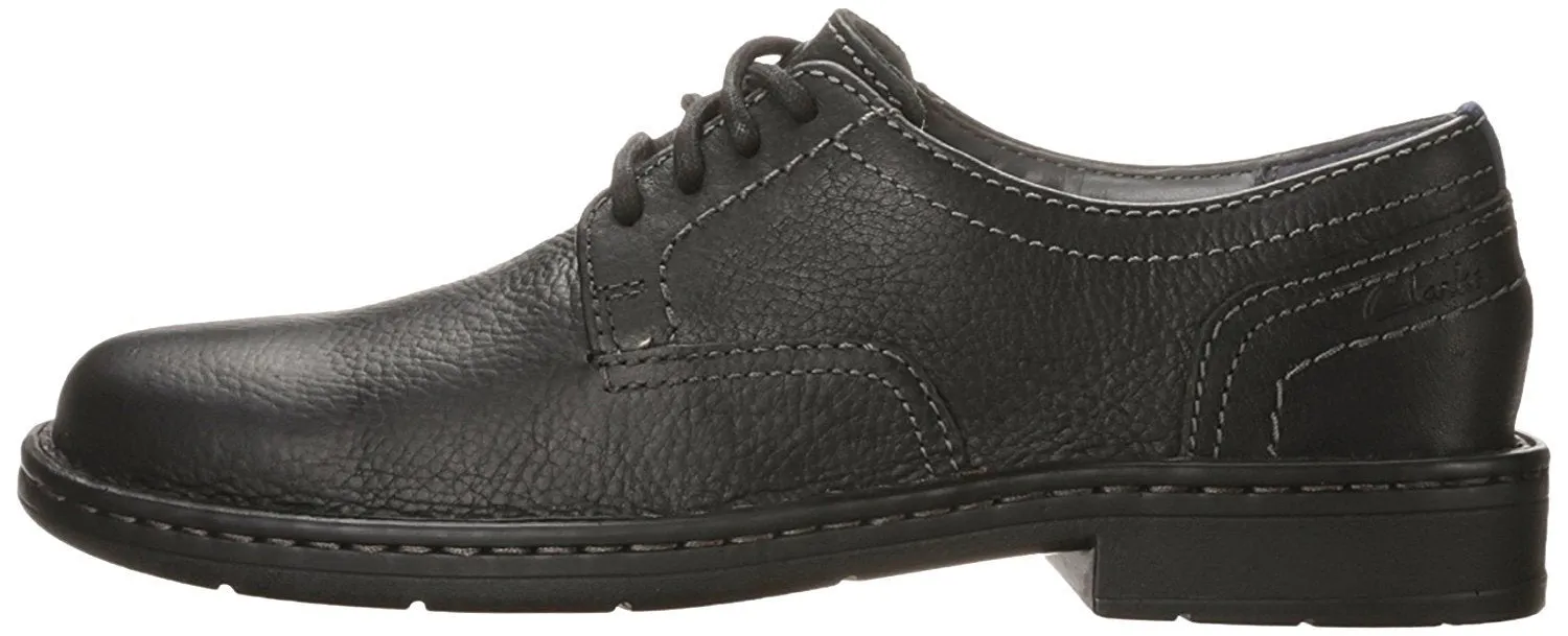 Clarks "Kyros Plain" Casual Oxfords