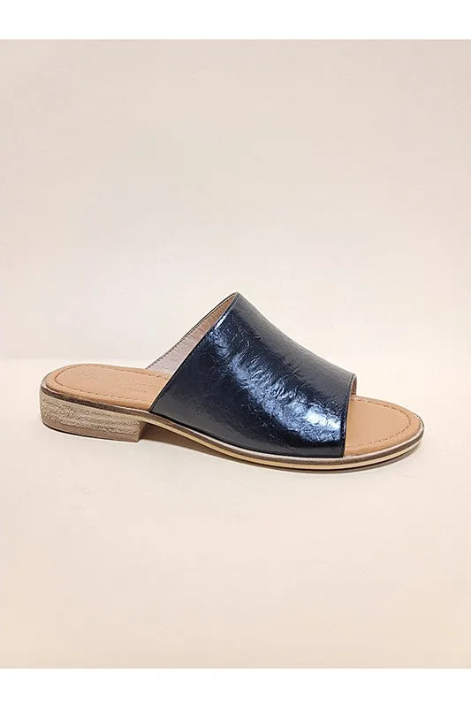 Levi Slide Sandal